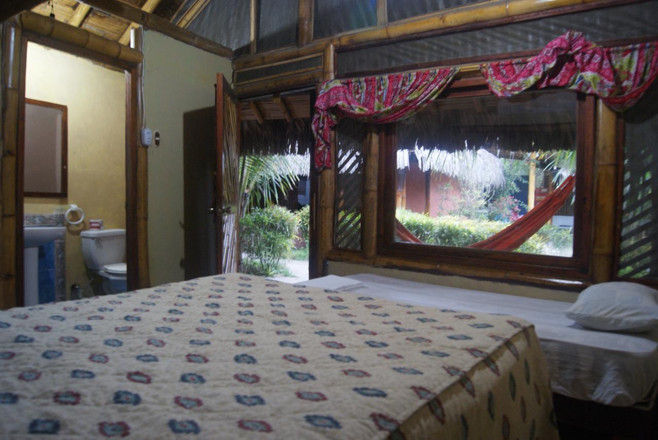 Hotel Sumpa Montañita Pokoj fotografie